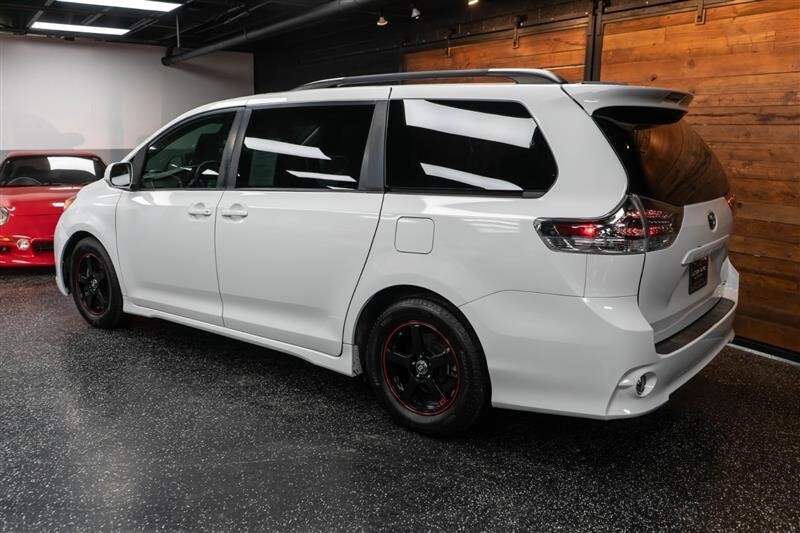2012 Toyota Sienna SE eBay