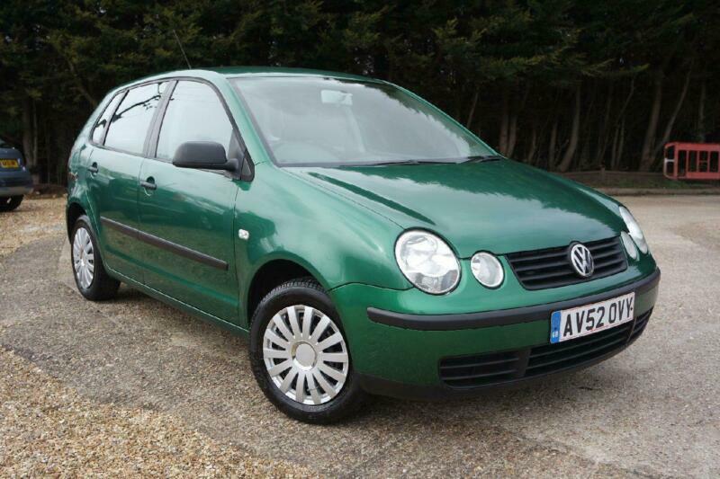 Volkswagen polo green