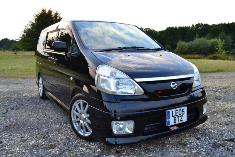 Nissan serena 2005