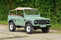 2025 Land Rover Defender 90 DIESEL Manual