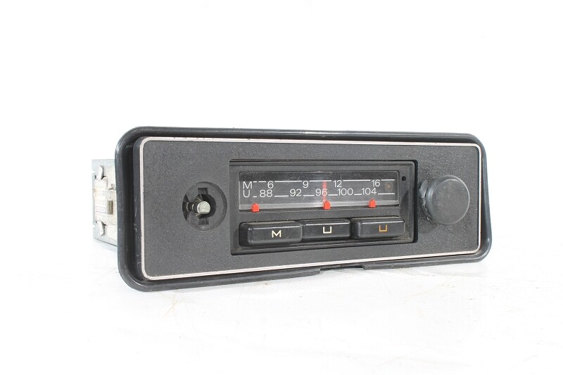 Radio in old car
