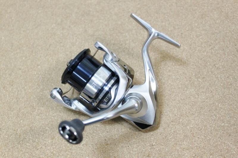 リール SHIMANO STRADIC 2500S Shimano Spinning Reel 23 Stradic 2500S