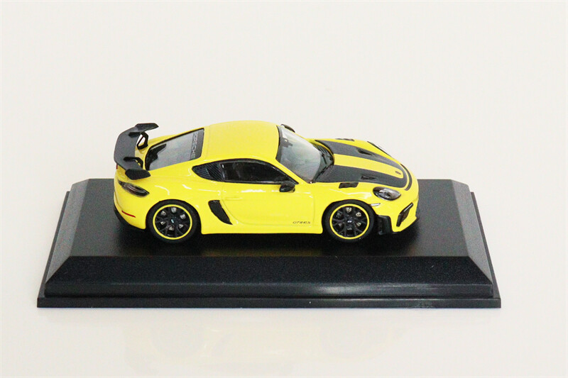 Porsche GT4 RS ミニカー Porsche Cayman GT4 RS Silver Metallic Limited Edition to