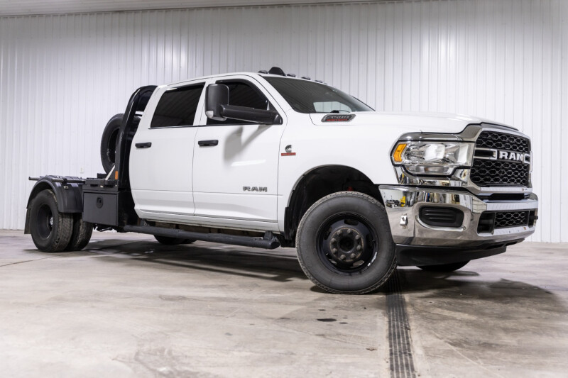 2022 RAM 3500Tradesman 4WD Crew Cab 60  CA 172.4  WB6.7L 360.0hp