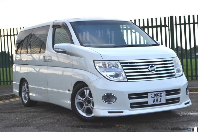 Nissan elgrand фото
