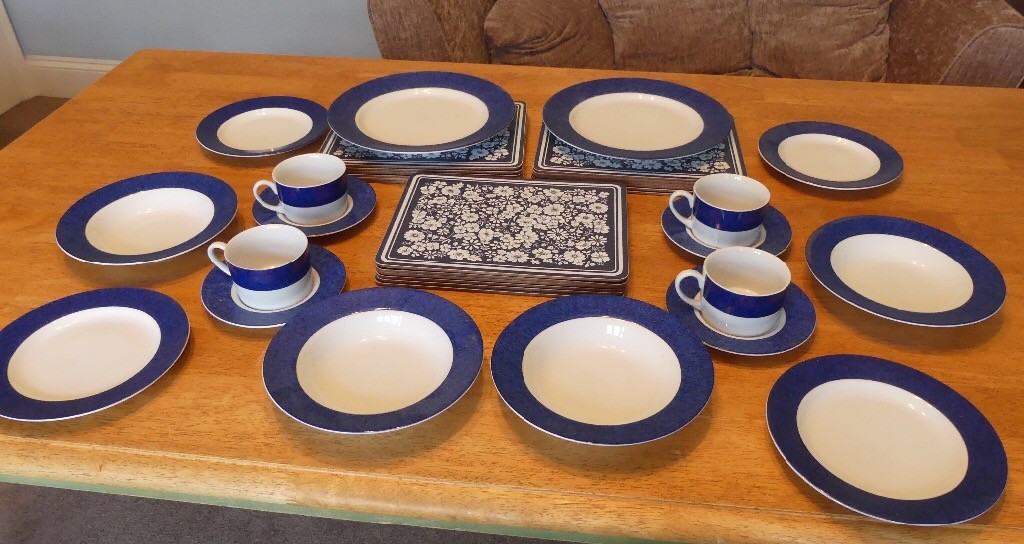Blue and White Fine China Sabichi 4 Piece Tea / Dinner Set Dishwasher