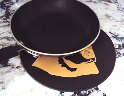 Golden Retriever Black Silicone Table Trivet, Kitchen Hot Pad, Round Placemat