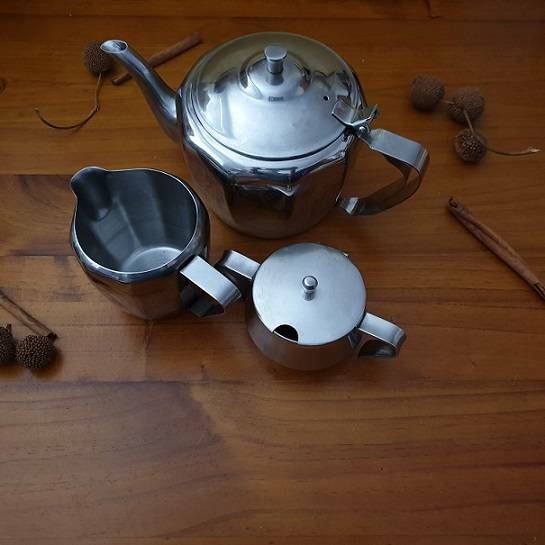Vintage Stainless Steel Japan Teapot tea set,creamer,sugar bowl(USED