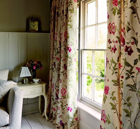 Laura Ashley Wallpaper Summer Palace Cranberry carrotapp