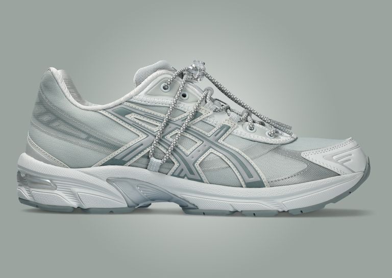 Pre-owned Asics 1203a429-020 Atmos Ojos  Gel-1130 Re White Silver Glacier Grey (men's)