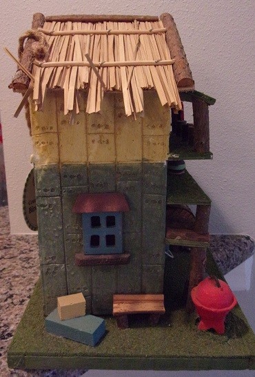 BIRDHOUSE: Hoppie's Bar & Grill Country Restruant Wood Bird House