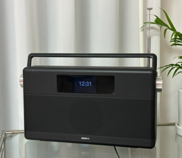 geneva M  Bluetooth 美品★ Geneva Sound System Model M (Black) Powered iPod®/iPhone