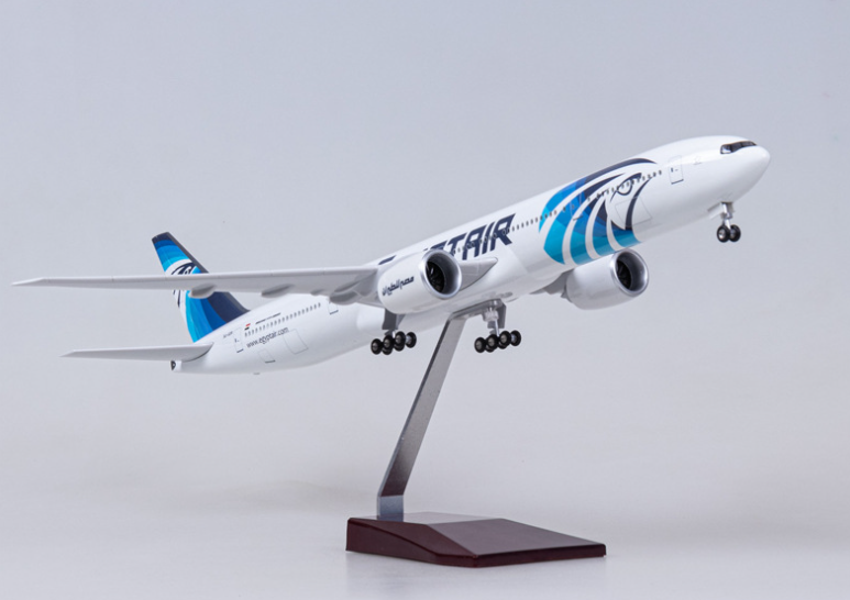 航空機・ヘリコプター EGYPTAIR Boeing 777-300ER 1/200 47CM 1