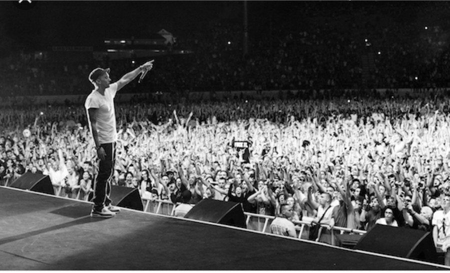 2 x Eminem concert tickets. SOLD OUT. Fantastic view! Vip | in Cotham