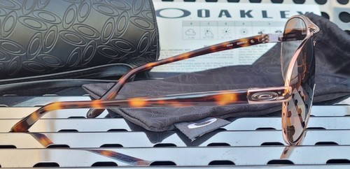 Pre-owned Oakley Feedback Sunglasses 4079- 3159 Rose Gold W/ Prizm Tungsten Polarized