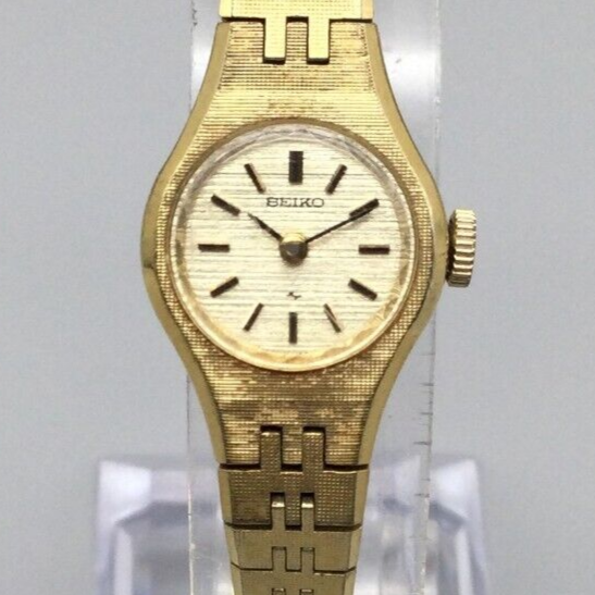 Vintage Seiko Watch Women 17mm Gold Tone Textured 11-0639