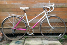 Ladies Calypso road bike. Large size. 700cc wheels. Fully working