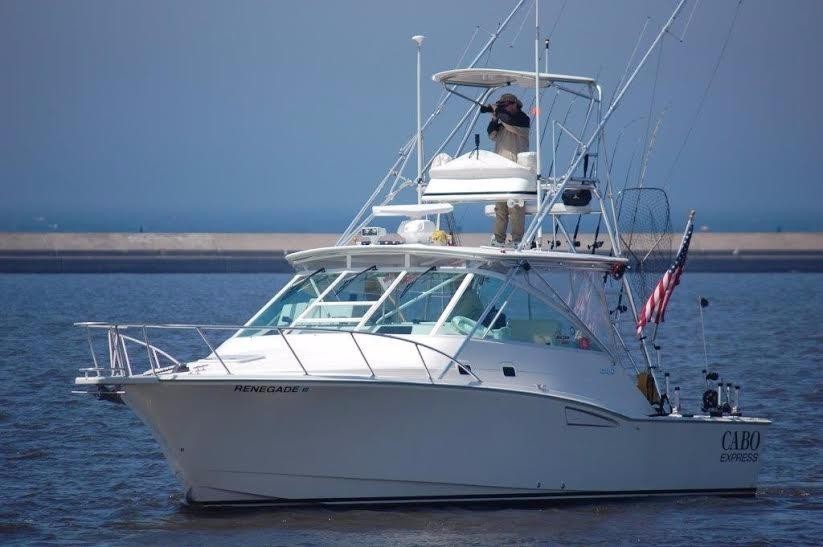 CABO 35' Fresh water boat just relocated to Florida 8/10/18