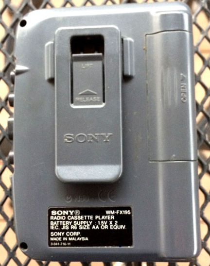 Walkman WM-FX195 Portable Cassette Player AM/FM Radio MegaBass