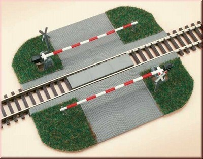 Auhagen 41582 Passaggio a Livello Limitato Dritto in H0 Kit Nuovo di Fabbrica