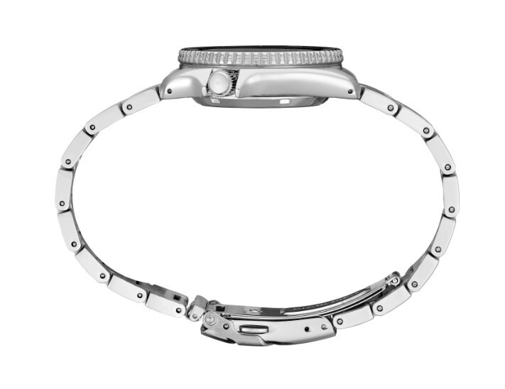 Pre-owned Seiko Vibrant Green Dial Quartz Diver's Men's Watch Srpk33k1