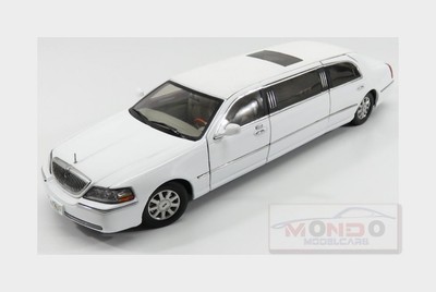 Lincoln Town Car Limousine 2003 White SUNSTAR 1:18 SS4201 Model