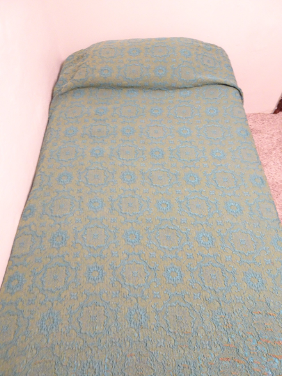 Vintage Bedspread Heavy Blanket With Fringe 90