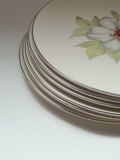 Vintage Edwin Knowles Damask Rose X-4024 White Rose Silver/Platinum Trim Plates