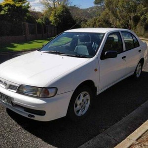 Nissan pulsar 1996