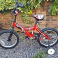 kids bike 16 wheels and stabilisers vgc 