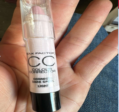 2x Max Factor CC Colour Corrector Corrects Dark Spots Light