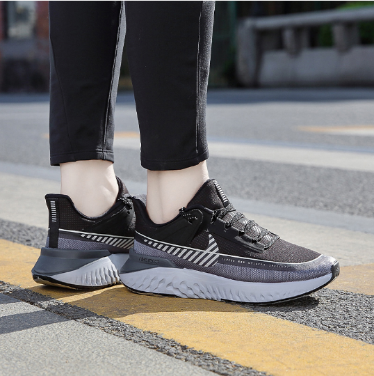 Nike LEGEND REACT 2 SHIELD Trainers Women Black Reflect Silver UK 6 EU 40 US 8.5 eBay