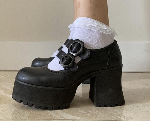 ドールズキル　dollskill  delias ストラップ ヒール　シューズ Delia's by Dolls Kill Platform Shoes with Daisy clasps Size