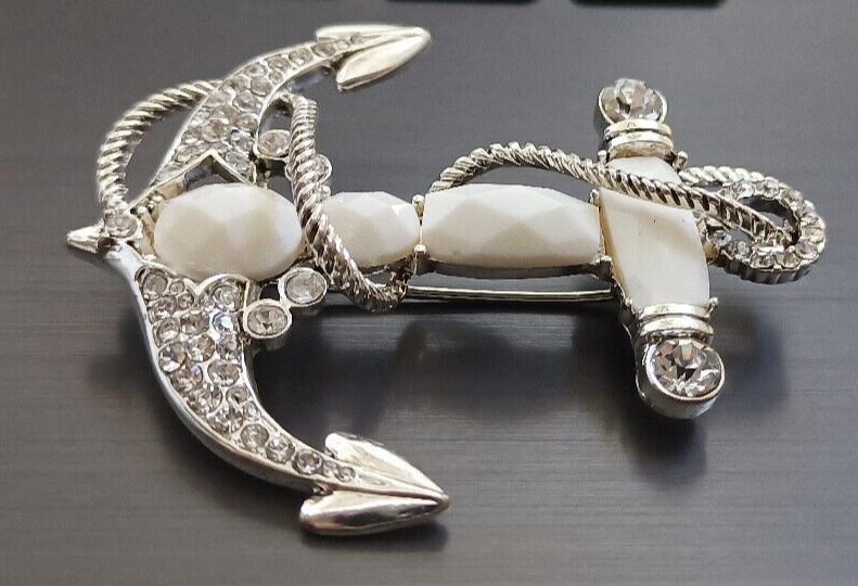 New Napier Silver Tone Ship Boat Anchor Pin