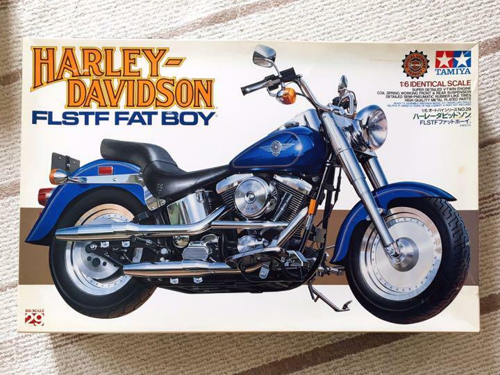 TAMIYA製の1/6スケール、FLSTFB Fat Boy Loモデル。 New】TAMIYA HARLEY DAVIDSON FLSTFB FAT BOY LO 1/6 SCALE