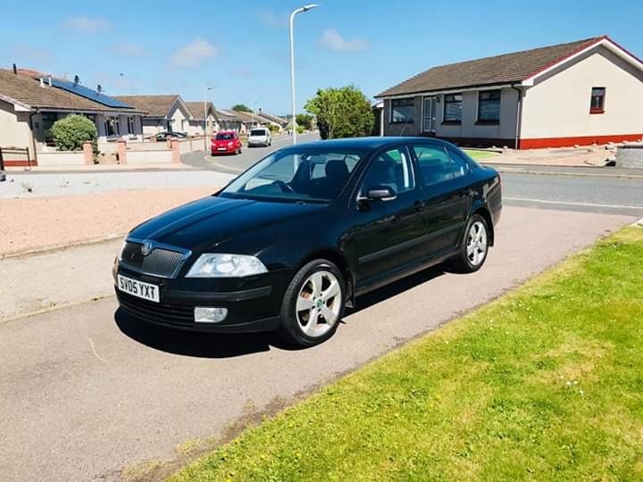 Black skoda octavia