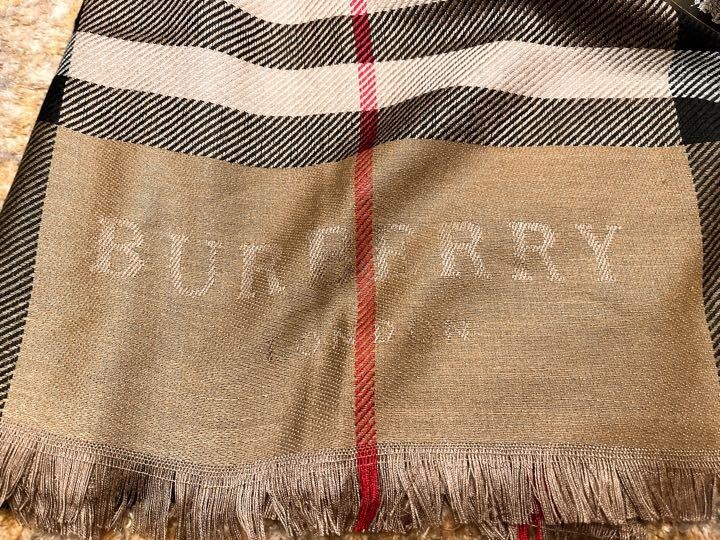 【関税＆送料込み】Burberry Scarves And Foulards BURBERRY Cashmere Scarf | eBay