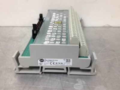 UpTo 2 NEW at MostElectric: 1492-IFM40F-FS120-4 AB 1492IFM40FFS1204 NEW