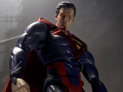 Bandai S.H. SH Figuarts Superman (Injustice Ver.) Action Figure US Seller USA