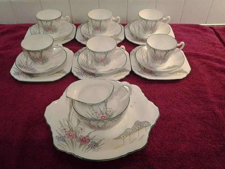Heathcote Best Bone China Tea SetDated 19201939 (Art Deco)Proceeds