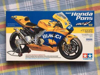 Tamiya 1/12 Honda Pons RC211V w/cartograf Decal Plastic Model