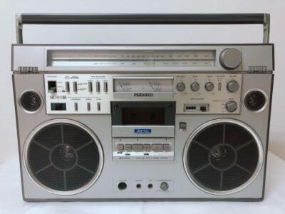 HITACHI パディスコ TRK-8600RM HITACHI TRK-8600RM Stereo Radio Cassette Recorder Silver