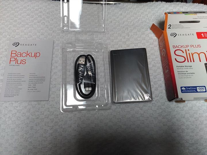 Professional Karaoke Hard Drive - 220,000 + Printable Songbook & Player!!