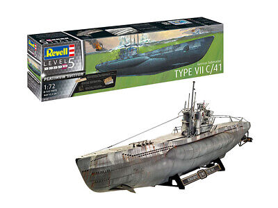 Revell #05163 1/72  U-boat Type VII C/41 German Submarine-Platinum Editio