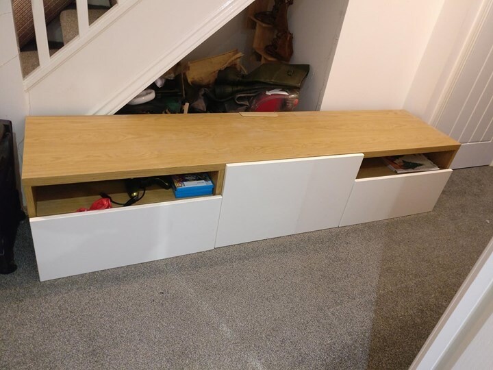 IKEA BESTÅ TV Bench - Oak effect/selsviken high-gloss/white | in