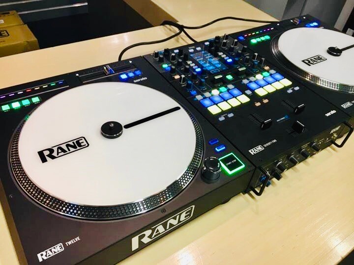 COMPLETE RANE DJ BUNDLE 2 X RANE 12'S AND RANE 72 MIXER. 17 MONTH