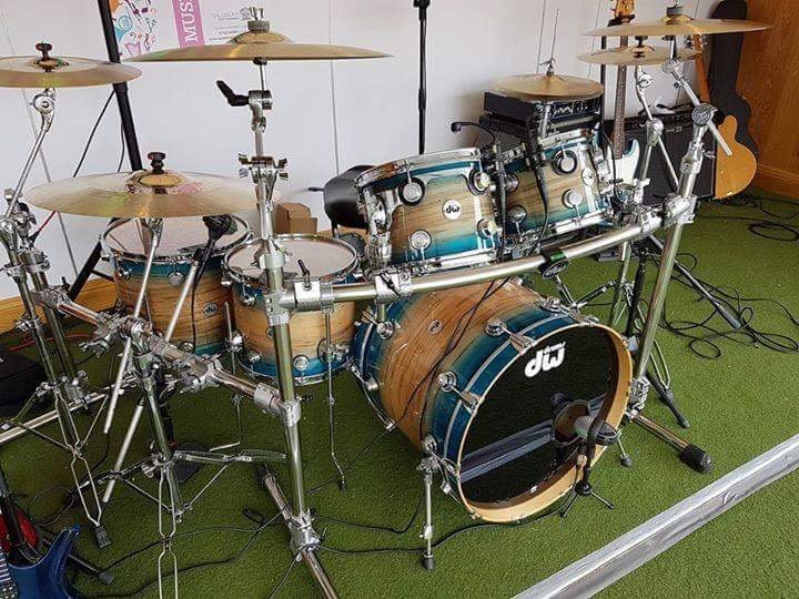 DW Collectors Series 6 Piece Drum Kit in Exotic Lacquer Finish with