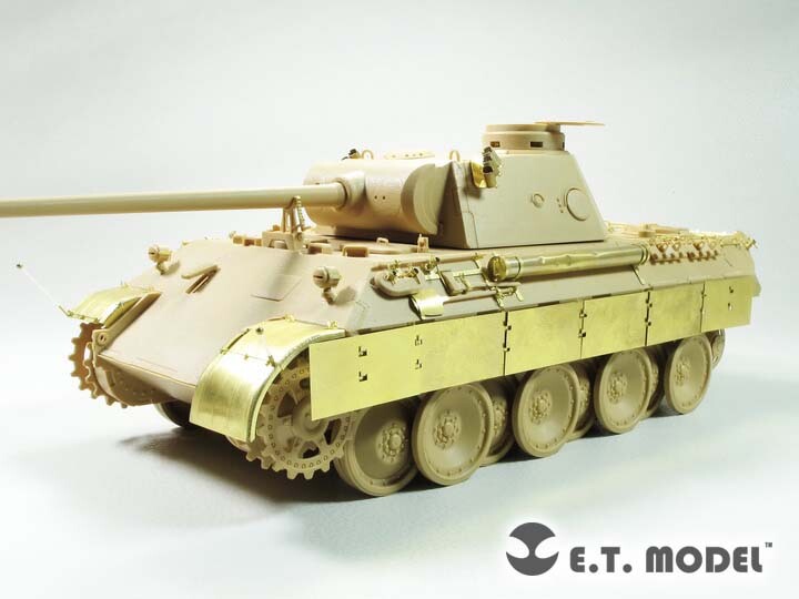 TAMIYA  1/35 NO.242
ドイツ連邦軍主力戦車レオパルト2 A5 Tamiya 1/35 Military Miniature 242 Bundeswehr Main Battle