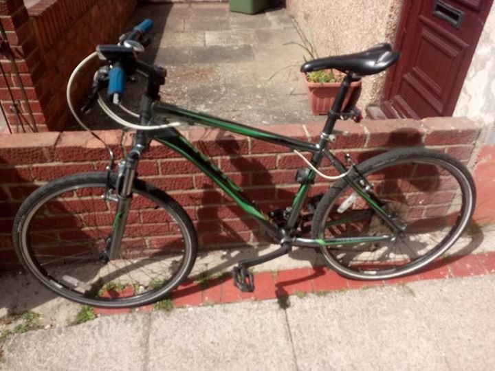adult Giant hybrid aluminium bike 26 inch wheels in Portsmouth