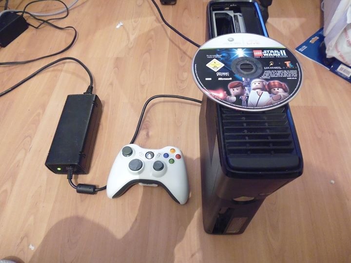 Xbox 360, Lego Star Wars 2, Controller, all leads | in Middlesbrough